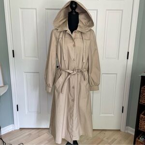 LONDON FOG Maincoats Raincoat/Trench Coat w/Hood Women’s Size 10 Tan